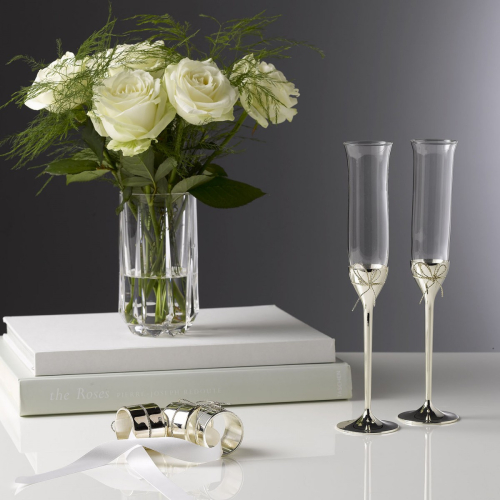 Vera Wang сватбени чаши и луксозни аксесоари