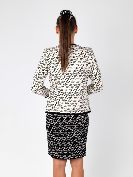 Дамска жилетка тип сако с огледален жакард в бежово Дамска жилетка тип сако с огледален жакард в бежово